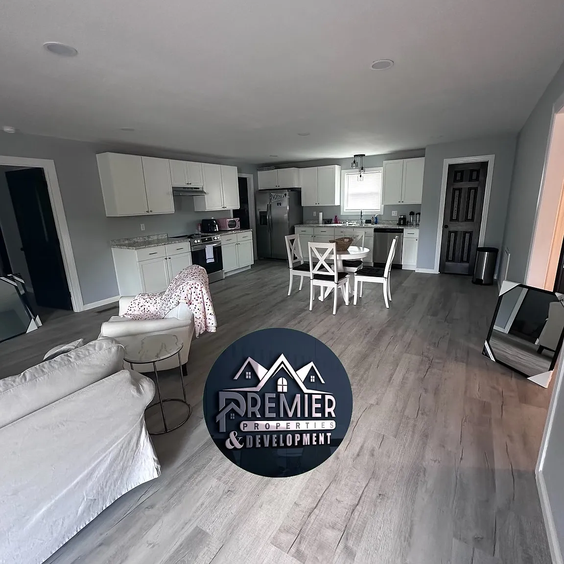 Brooks Street Quadplex - Fyffe — Photo 1