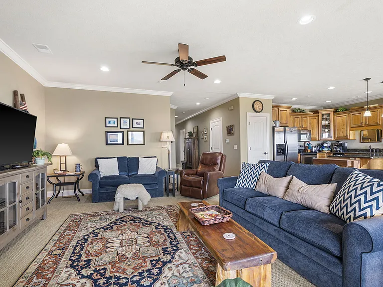 31 Royal Vista Dr #109 — Photo 10