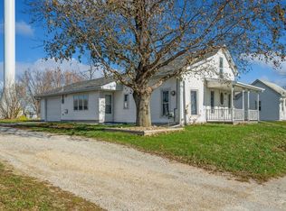 6 Main St, Urbana, IA 52345