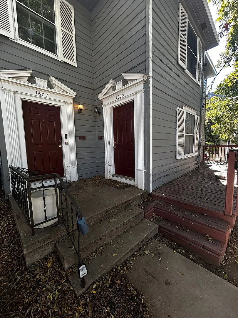 Building Photo - 1605 Pearl St #A