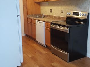 1202 S Forums Ct APT 2A, Wheeling, IL 60090