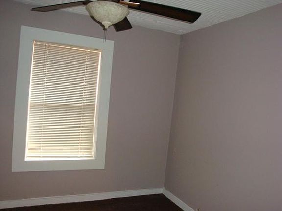 4th image of 97 Chapin St