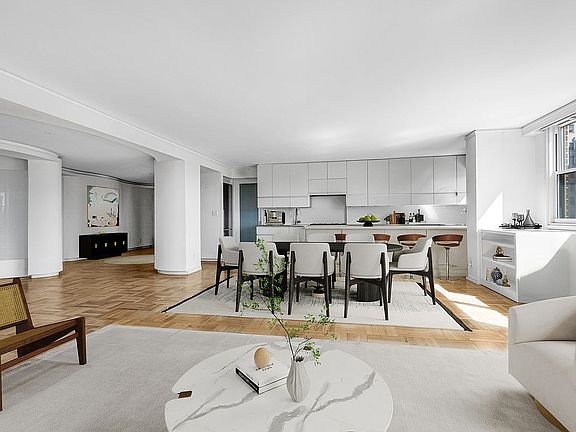 4th image of 61 Jane St #12AB