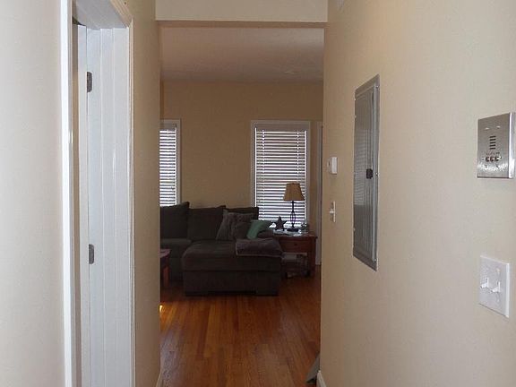 3rd image of 58 William St #1