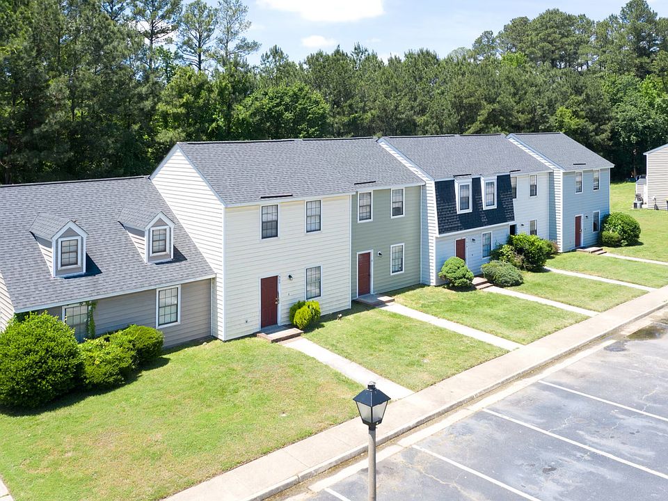 Canterbury Townhomes
