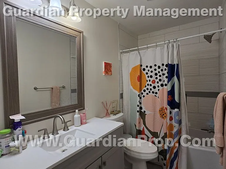 1445 Cherry Pl — Photo 9