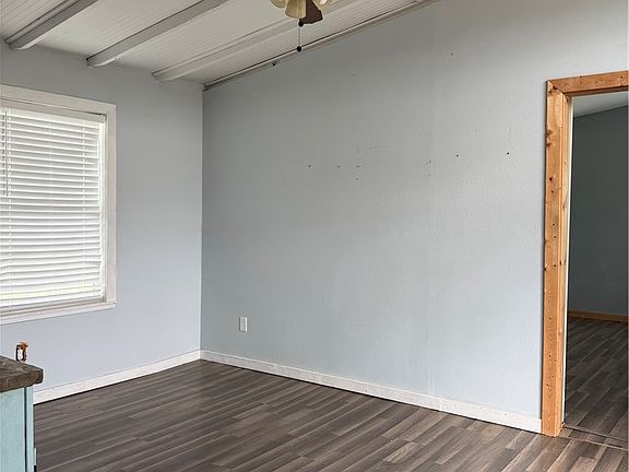 3rd image of 14075 Beaty Rd