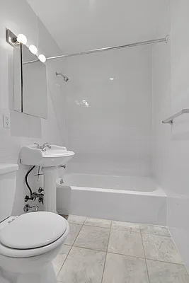 Rented by Cooper & Cooper Real Estate | media 7