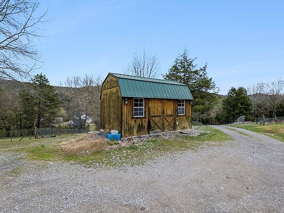 5th image of 47 Riddleton Cir