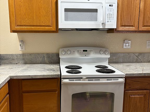2nd image of 700 W Monroe Ave APT 1