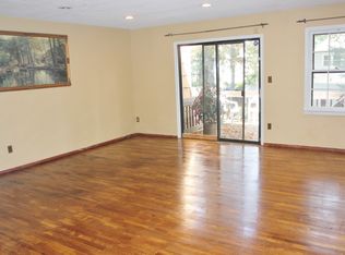 113 Highview Dr, Woodbridge, NJ 07095
