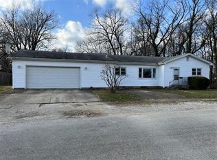 113 N Forest St, Effingham, IL 62401