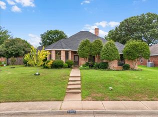 1408 Frenchmans Dr, Desoto, TX 75115