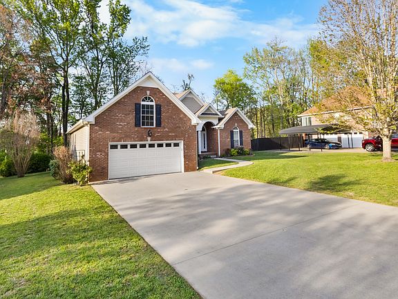 3rd image of 2895 Prince Dr