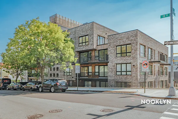 Rented by Nooklyn NYC LLC | media 4