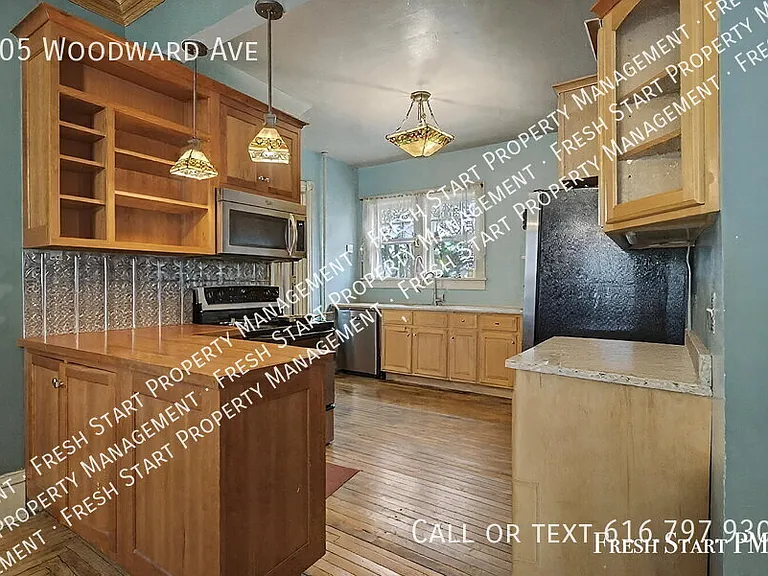 505 Woodward Ave — Photo 8