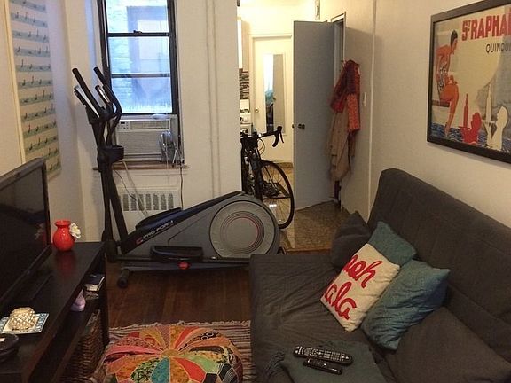 2nd image of 106 W 96th St #Aa