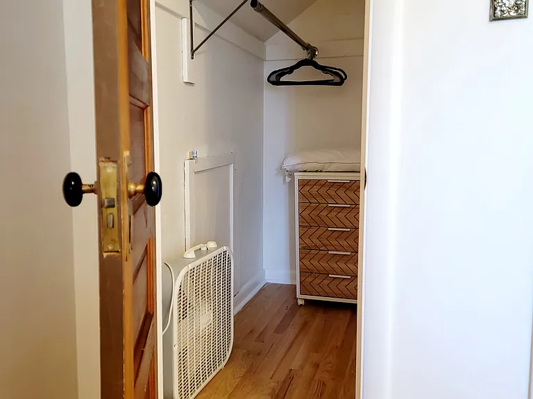 1466 King St — Photo 35