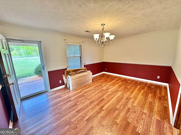 5th image of 1760 Fears Rd