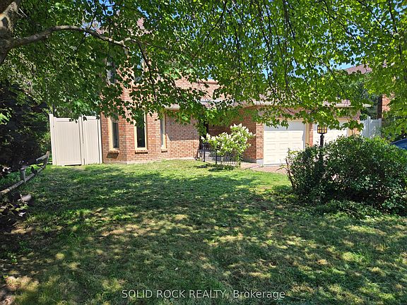 2nd image of 54 Huntsman Cres