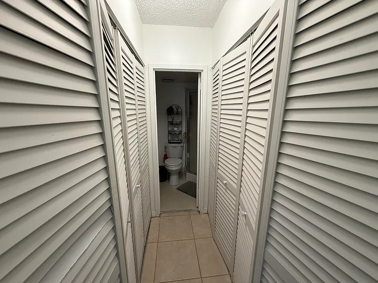 5981 Washington St #207 — Photo 8