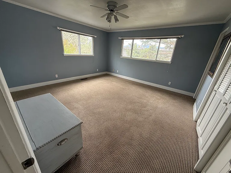 323 Main St #A — Photo 17