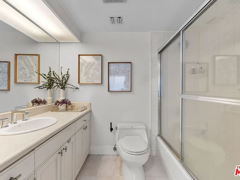 11842 Darlington Ave #201 — Photo 18
