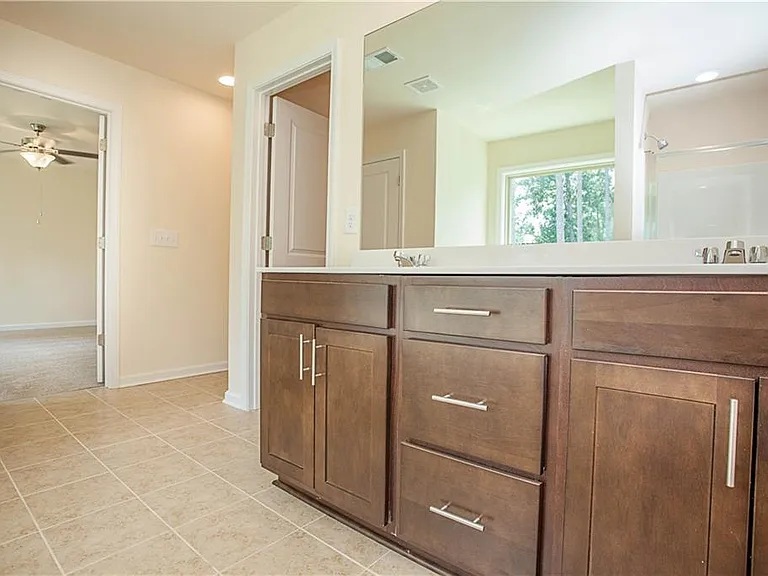 4505 Almanor Cir — Photo 34