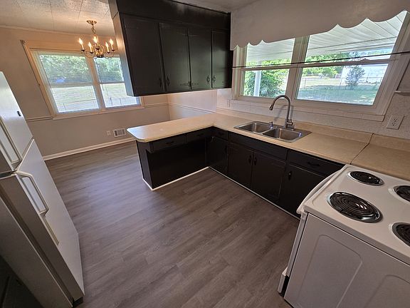 4th image of 118 Griffin Ave