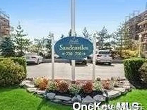 750 W Broadway #3P, Long Beach, NY 11561