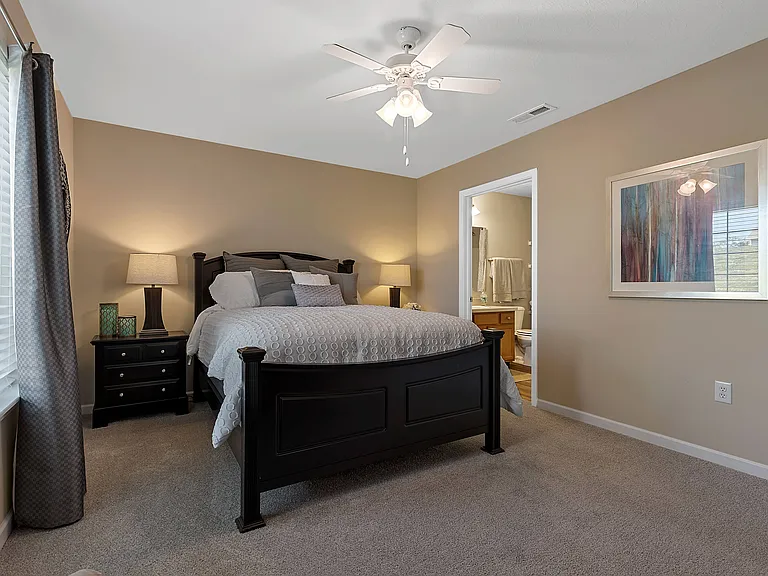 Redwood Westfield Myra Way — Photo 13