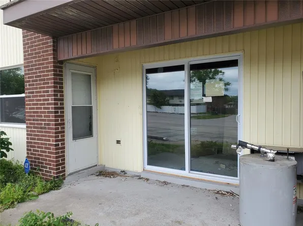 7445 Hazelcrest Dr APT B, Hazelwood, MO 63042