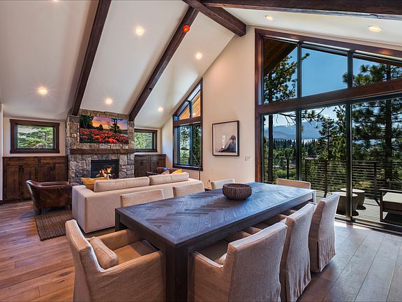 3rd image of 168 Sierra Colina Dr