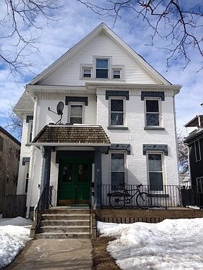 1st image of 2652 Bryant Ave S APT 1