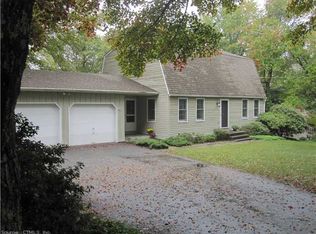 860 Vauxhall Street Ext, Quaker Hill, CT 06375