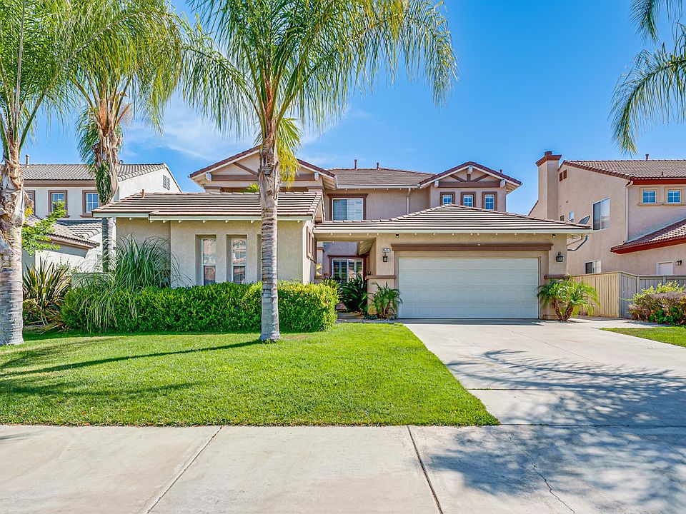 1st image of 45277 Chateau Ct #1