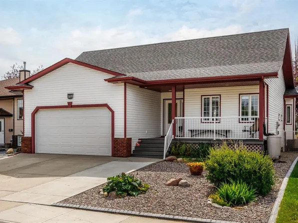 169 N Parklane Dr, Strathmore, AB T1P 1V8