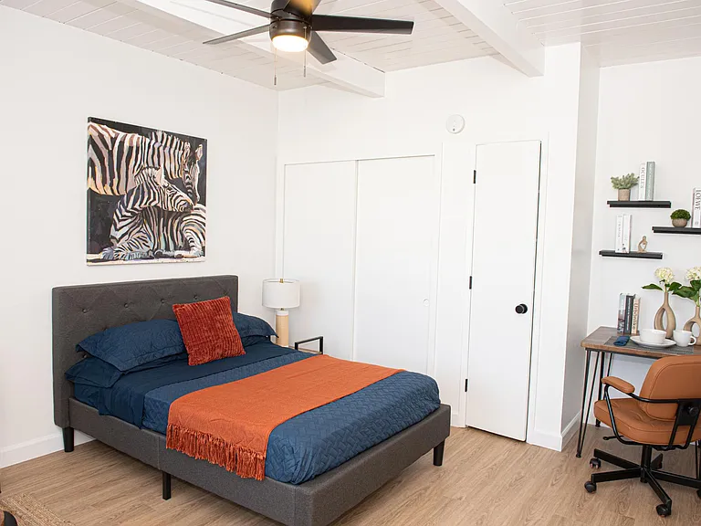 1150 Greenwood Ave #10 — Photo 3