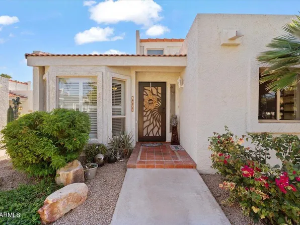 3025 E CANNON Drive, Phoenix, AZ 85028