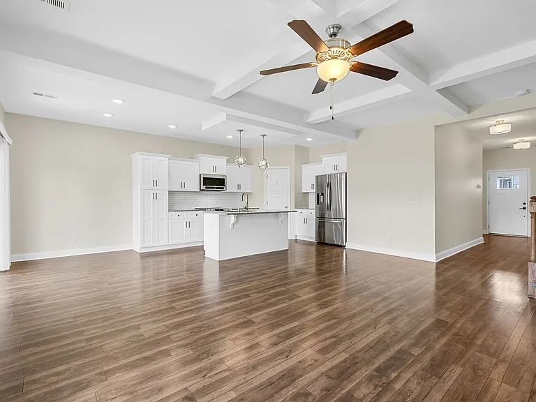 1140 Eagles Bluff Dr — Photo 9