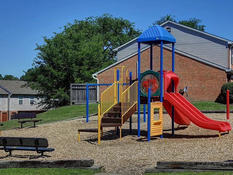 Terrace Park Apartments — Photo 16