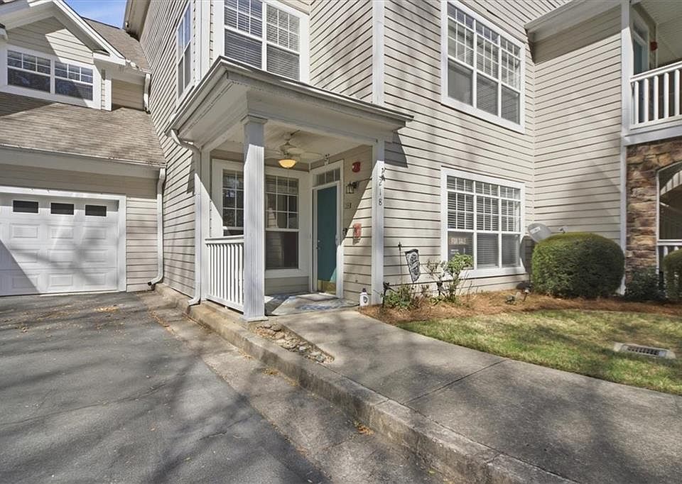 1st image of 218 Edinburgh Ct #218