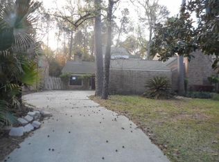 5709 Lorinowoods Dr, Houston, TX 77066