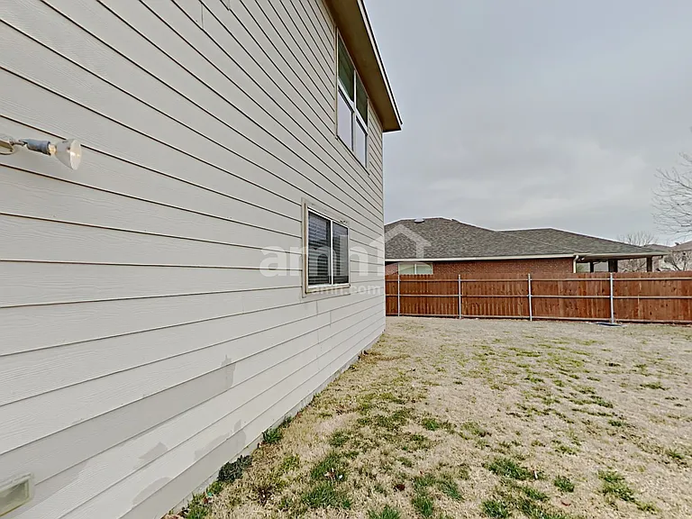1618 Withers Way — Photo 16