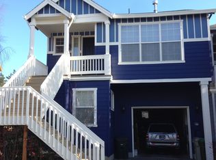 306 SW 105th Ter, Portland, OR 97225