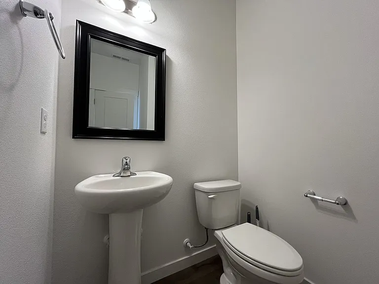 2095 S Heather St — Photo 19