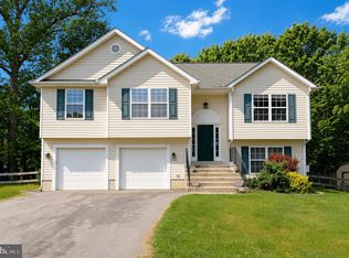 23801 McIntosh Rd, Hollywood, MD 20636