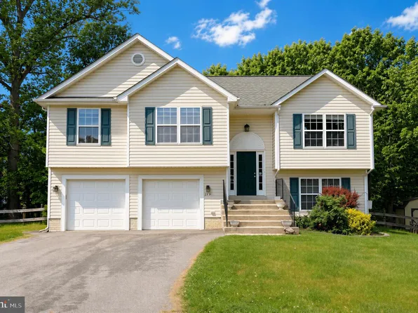 23801 McIntosh Rd, Hollywood, MD 20636