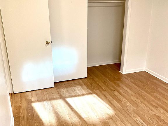 2nd image of 1415 N Pearl St #10979975