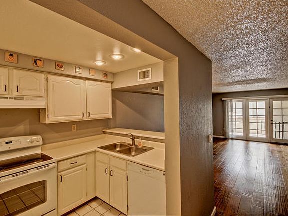 2nd image of 2201 W Union Hills Dr Unit 105